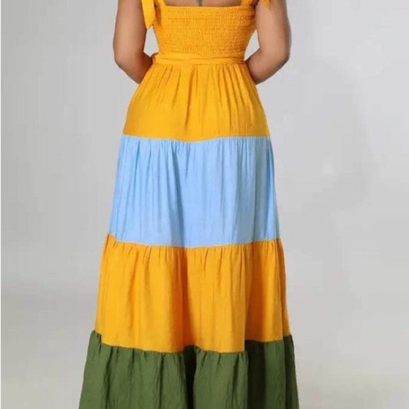 #19 Weekend Ready Colorblock Maxi Dress - Picture 6 of 6